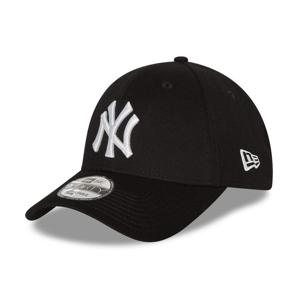 New Era 940 Strapback New York Yankees - Black / White