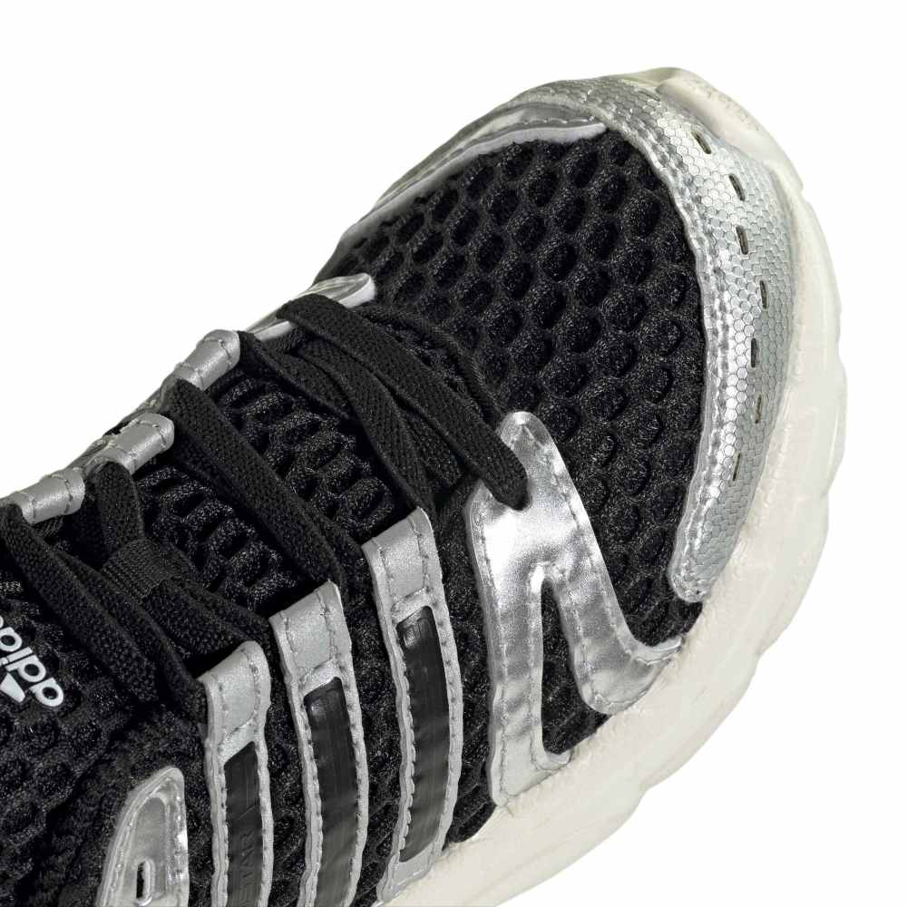 Adidas Childrens Adistar Control 5 - Core Black / Silver Metallic / Green