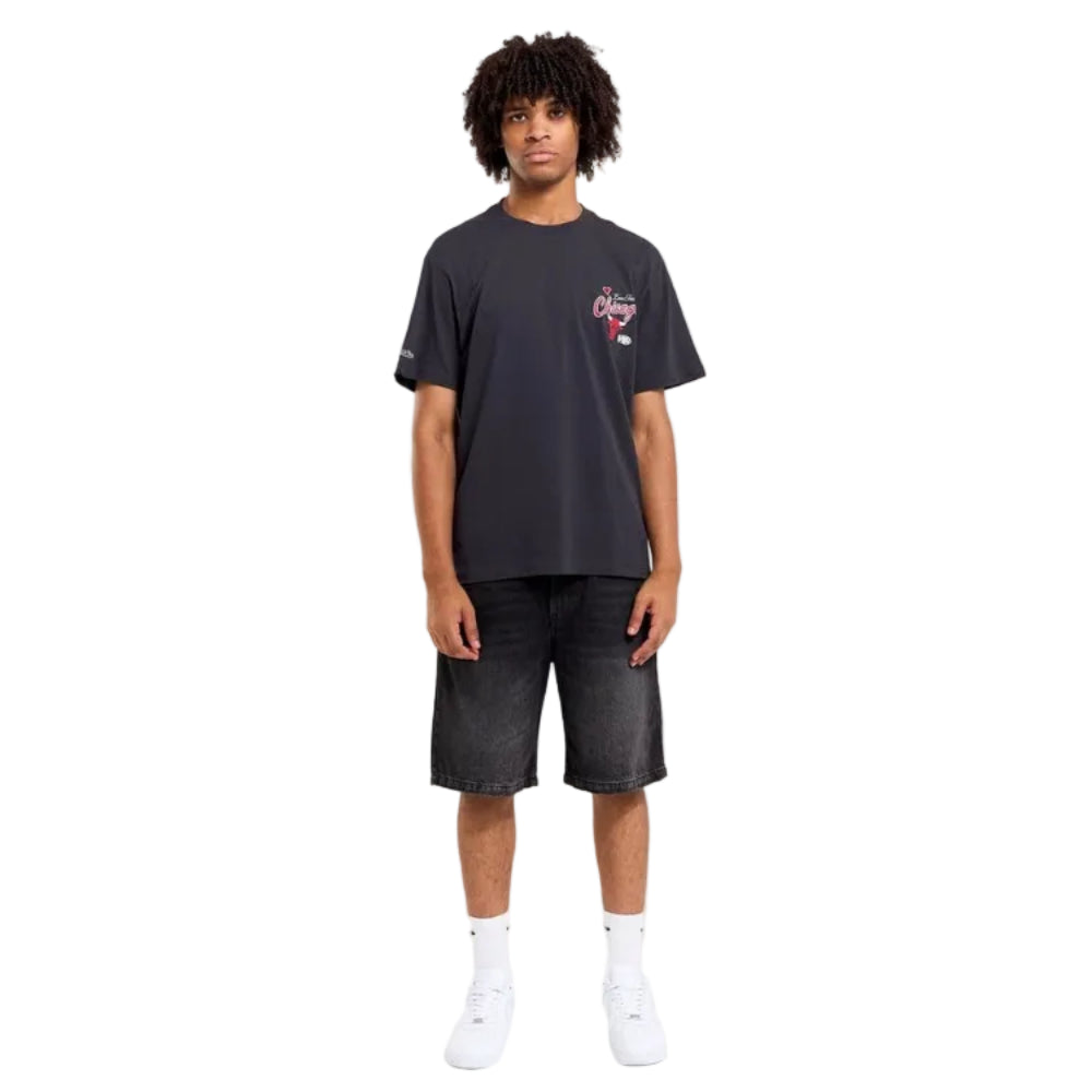 Mitchell & Ness Chicago Bulls Love & Hate Tee - Washed Black
