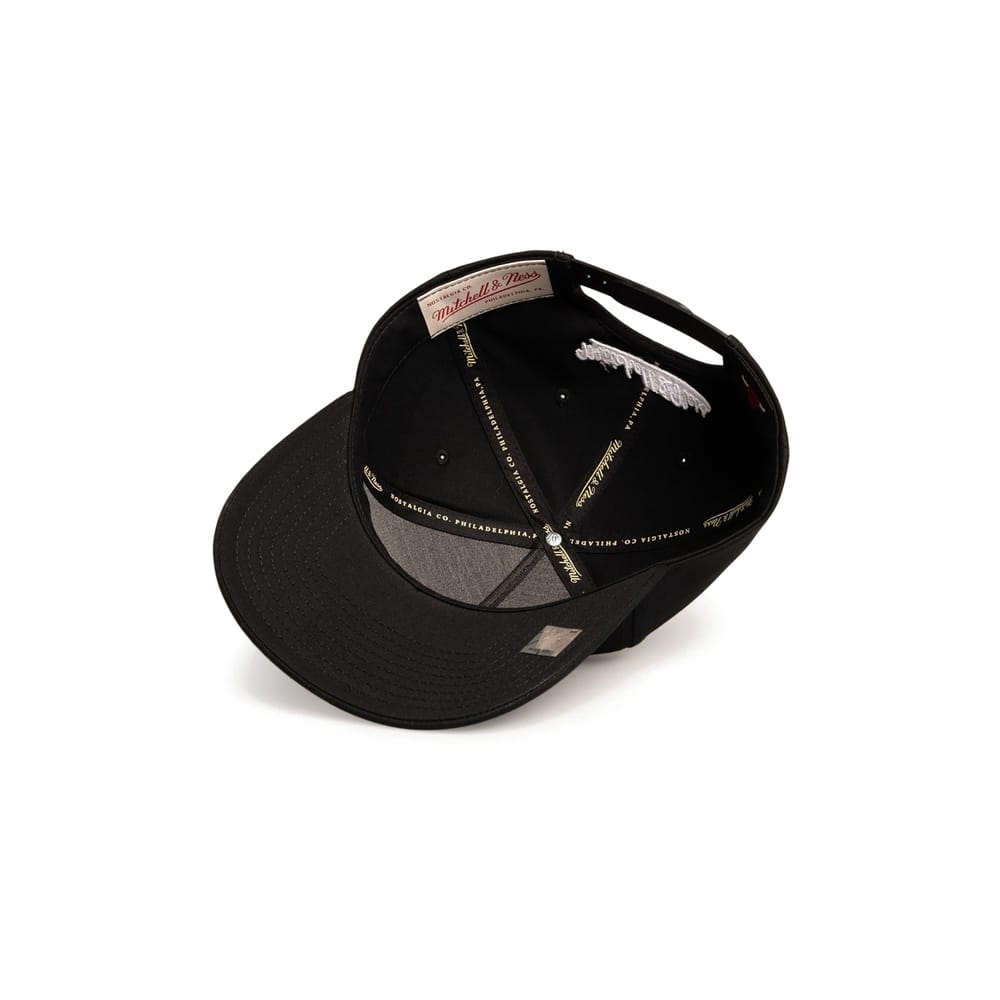 Mitchell & Ness Black Letter Pro Pinch Snapback Chicago Bulls - Black