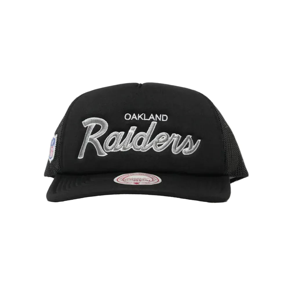 Mitchell & Ness Classic Script Trucker Snapback Las Vegas Raiders - Black