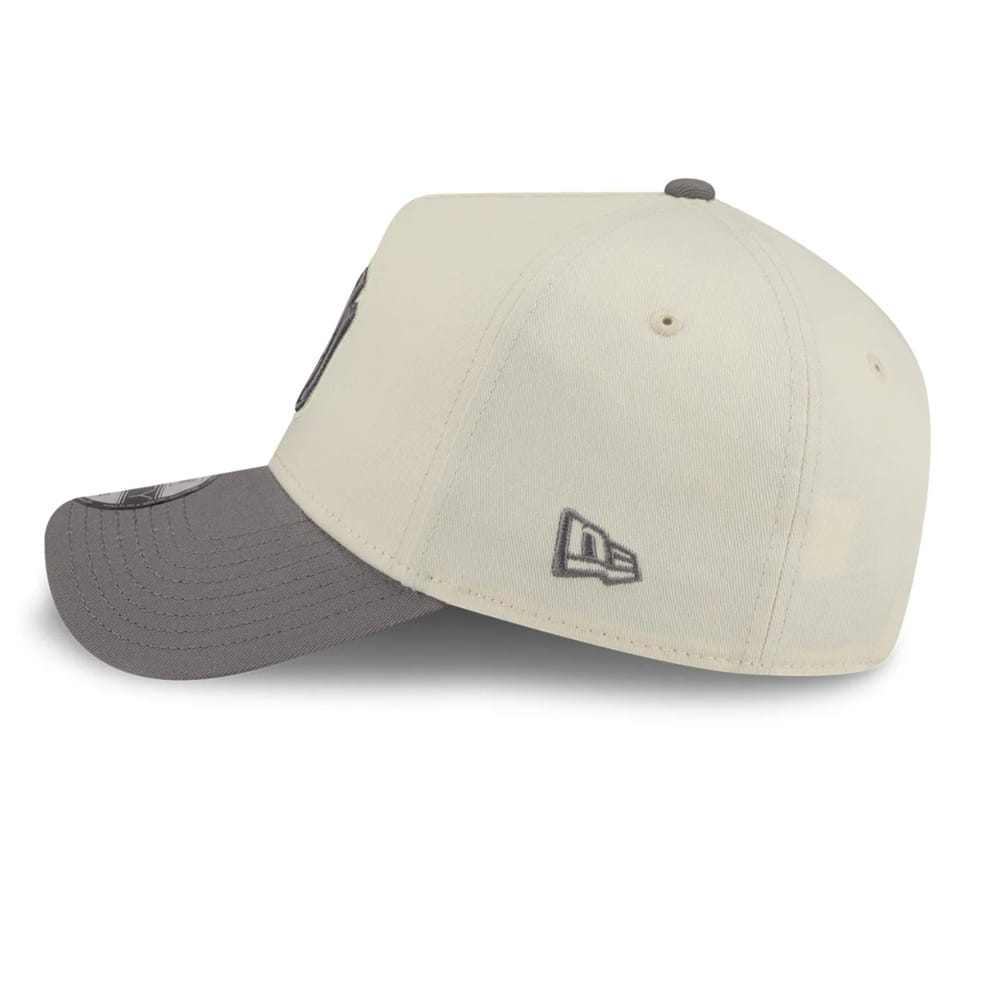 New Era 9FORTY A-Frame Cockatoo Snapback New York Yankees - Chrome White / Steel Grey - Image 2