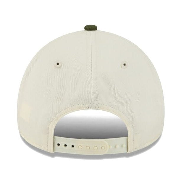 New Era 9FORTY 2 Tone A-Frame Metallic Snapback Chicago Bulls - Off White / Rifle Green