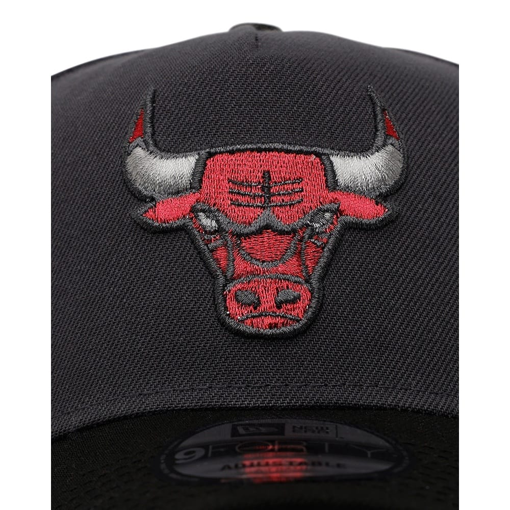 New Era 9FORTY Oversize Tilt A-Frame Snapback Chicago Bulls - Graphite