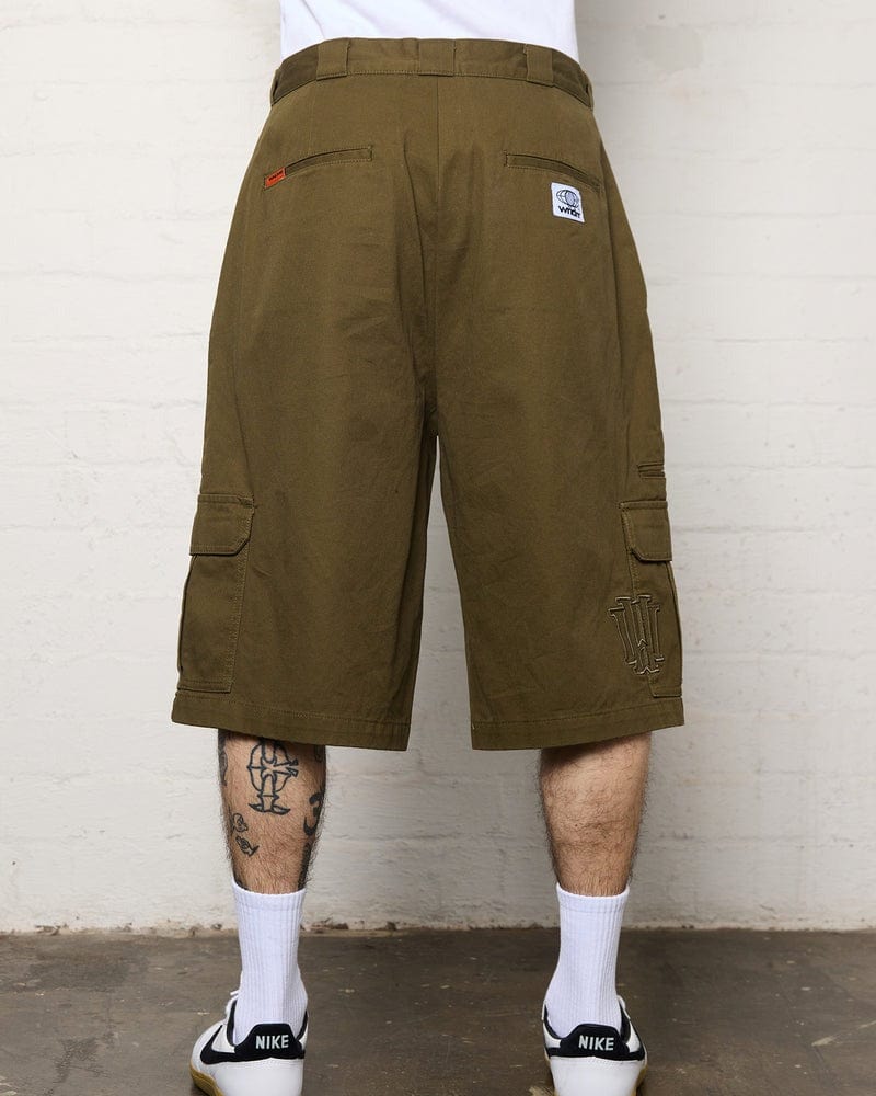 WNDRR Revoked Cargo Short - Moss Green